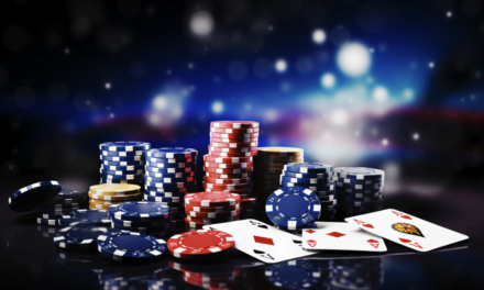 Texas Hold’em Poker vs Omaha Poker: A Comprehensive Guide for Canadian Online Casino Players